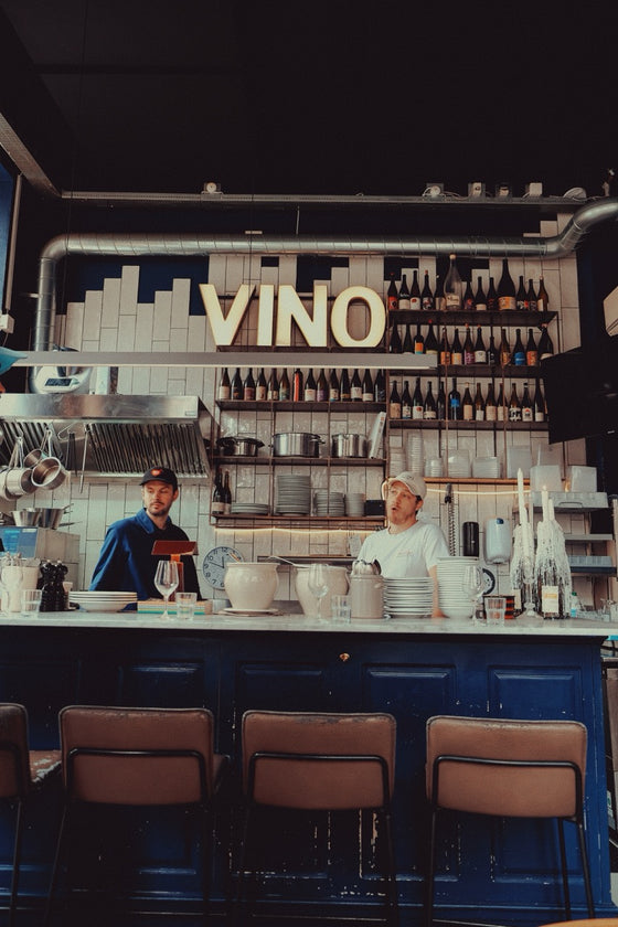 The wine bar at Vinoria Lilo